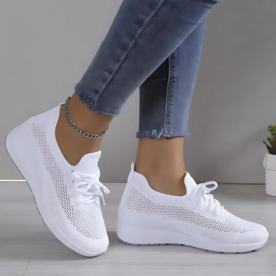 Delanie | Pain Relieving Sneakers